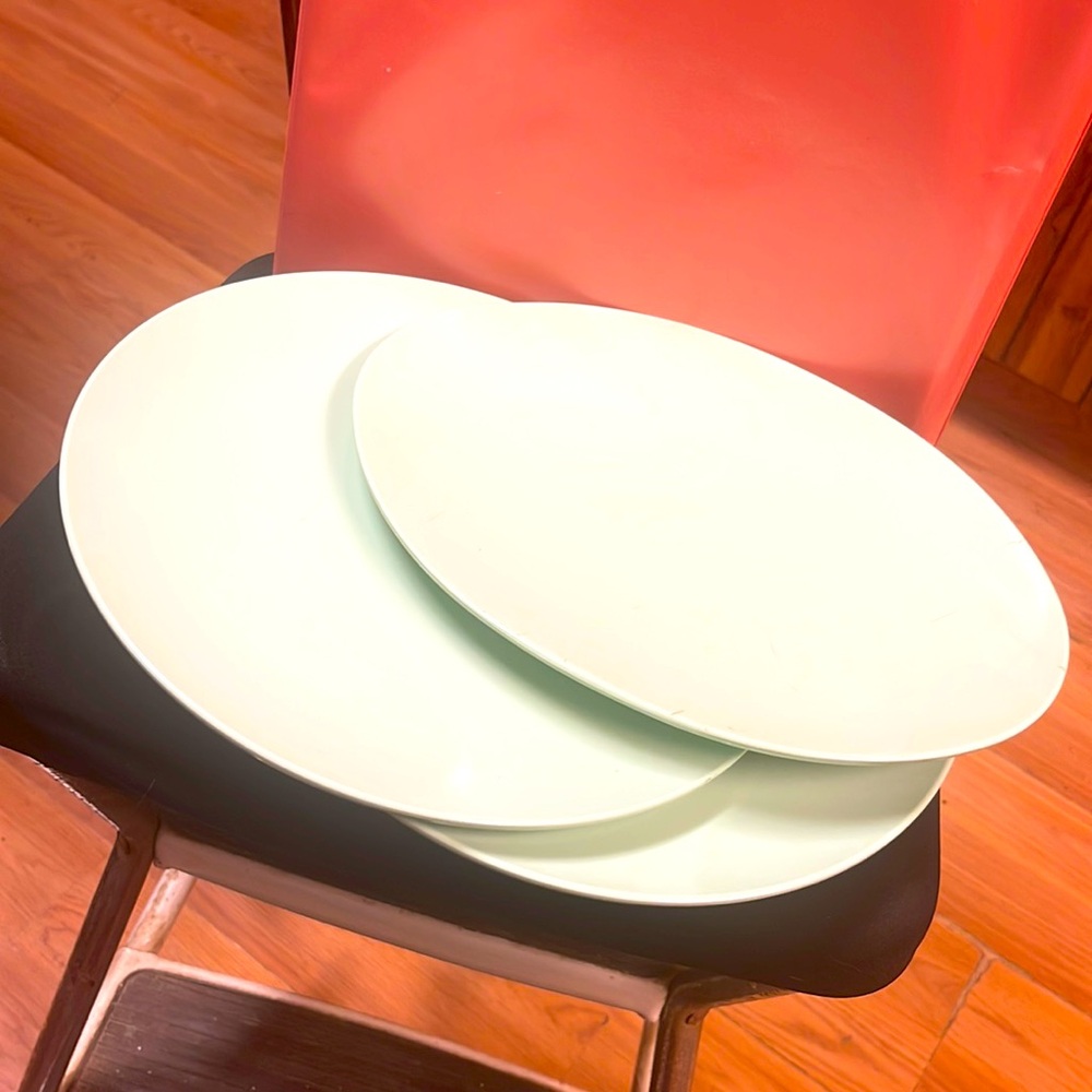 Vintage Plates Set